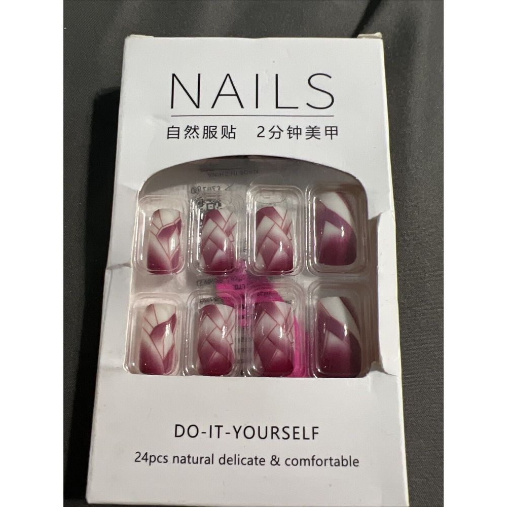 24 Pcs, Short Maroon, Press on‎ Nails Basket-weave Design